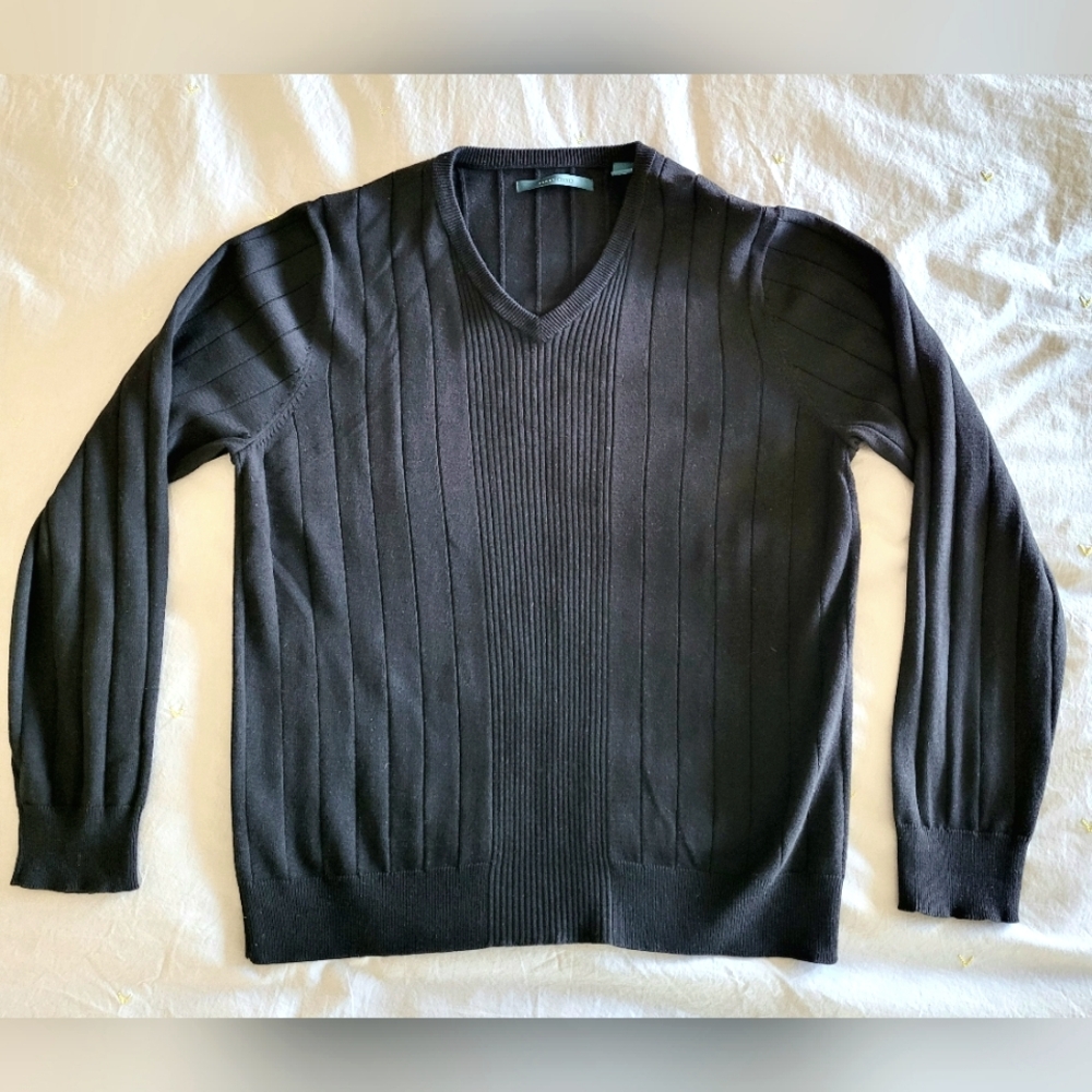 V-Neck Sweater by Perry Ellis - Large